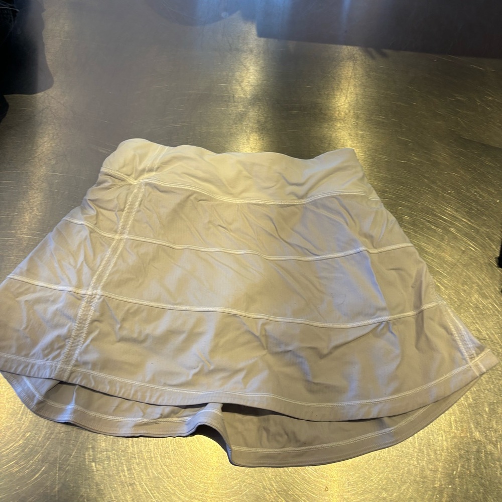 White lulu lemon skirt. Size two & long size.